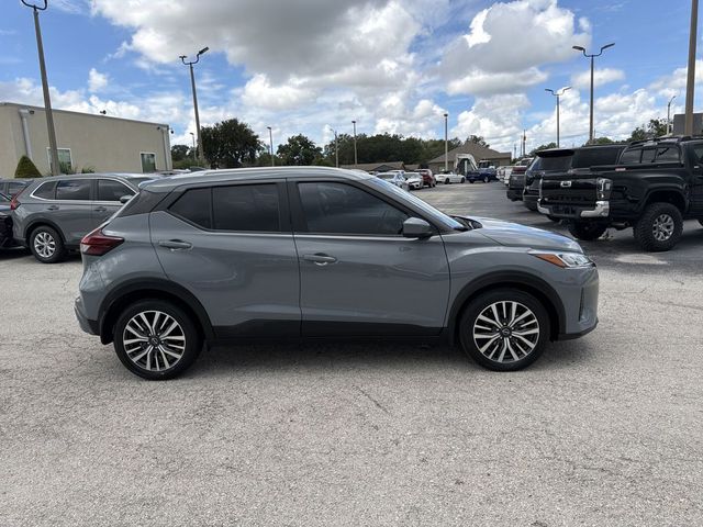 2022 Nissan Kicks SV