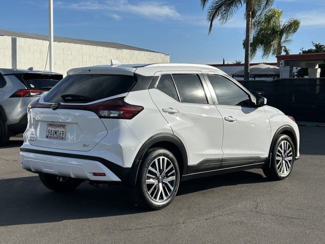 2022 Nissan Kicks SV