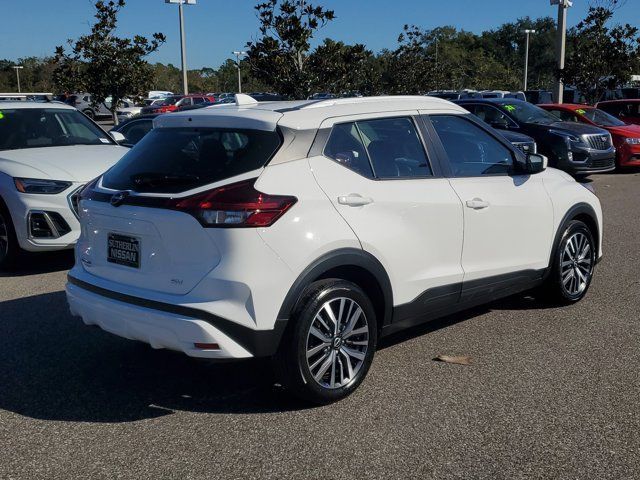 2022 Nissan Kicks SV