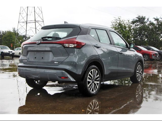 2022 Nissan Kicks SV