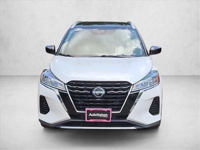 2022 Nissan Kicks SV