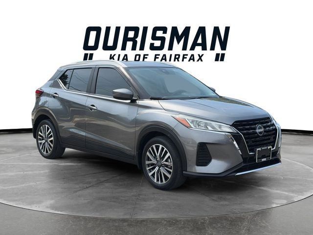 2022 Nissan Kicks SV