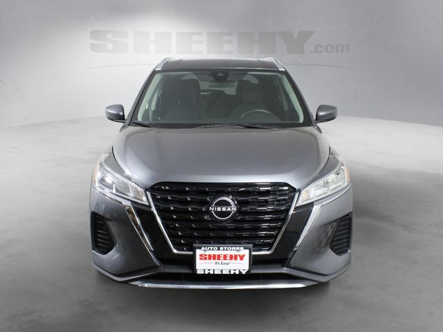 2022 Nissan Kicks SV