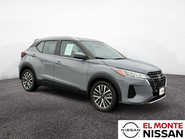 2022 Nissan Kicks SV