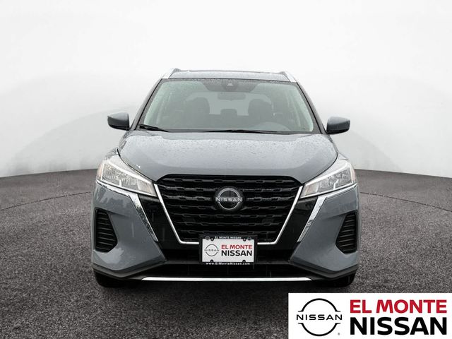 2022 Nissan Kicks SV