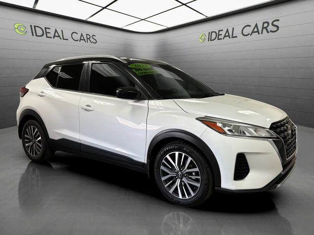 2022 Nissan Kicks SV