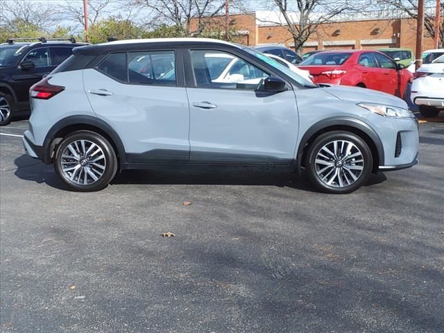 2022 Nissan Kicks SV