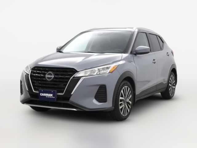 2022 Nissan Kicks SV