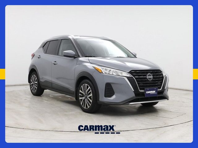 2022 Nissan Kicks SV