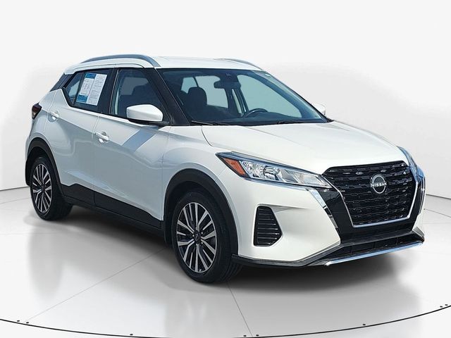 2022 Nissan Kicks SV