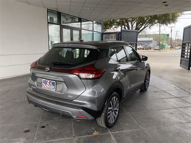 2022 Nissan Kicks SV