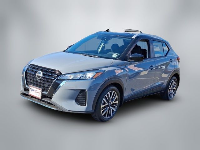 2022 Nissan Kicks SV