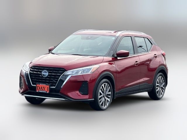 2022 Nissan Kicks SV