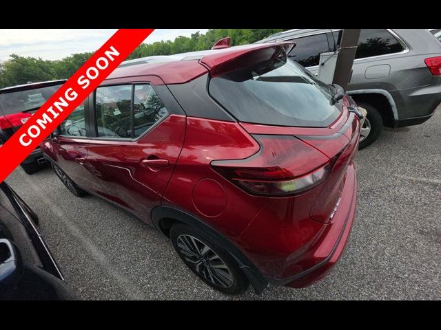 2022 Nissan Kicks SV