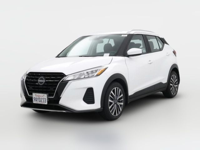 2022 Nissan Kicks SV