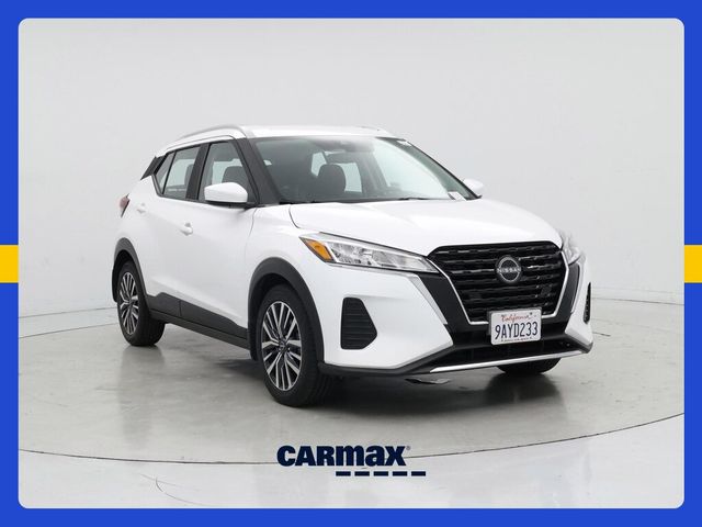 2022 Nissan Kicks SV