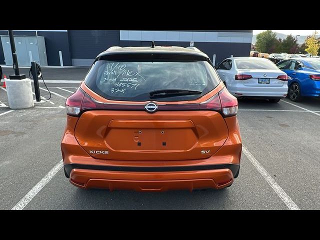 2022 Nissan Kicks SV