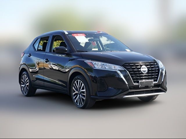 2022 Nissan Kicks SV