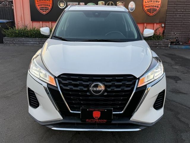 2022 Nissan Kicks SV