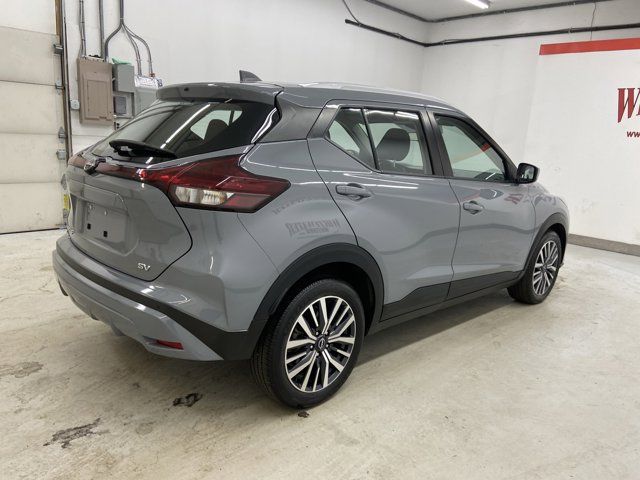 2022 Nissan Kicks SV