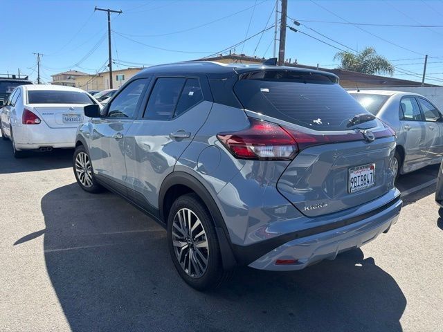 2022 Nissan Kicks SV