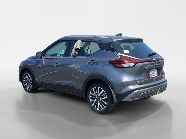 2022 Nissan Kicks SV