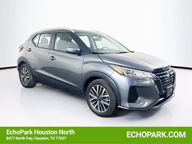 2022 Nissan Kicks SV