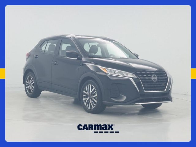2022 Nissan Kicks SV