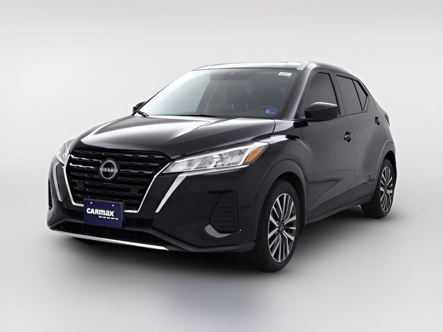 2022 Nissan Kicks SV