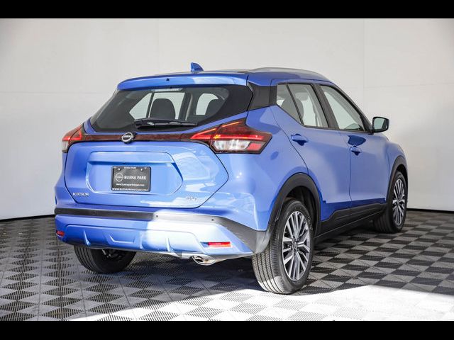 2022 Nissan Kicks SV