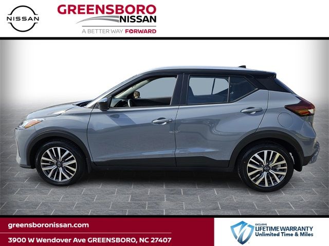 2022 Nissan Kicks SV