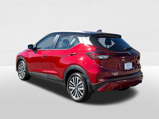 2022 Nissan Kicks SV