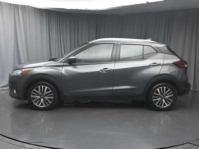 2022 Nissan Kicks SV