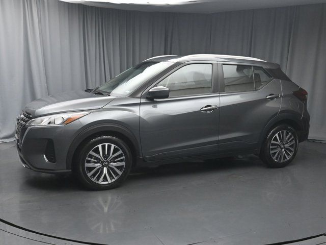 2022 Nissan Kicks SV