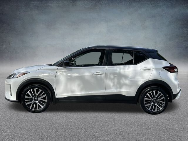 2022 Nissan Kicks SV