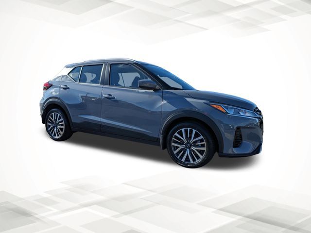 2022 Nissan Kicks SV