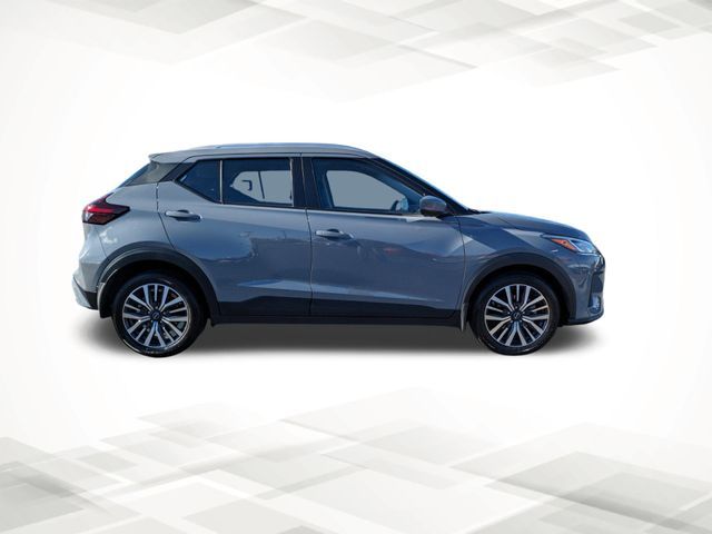 2022 Nissan Kicks SV