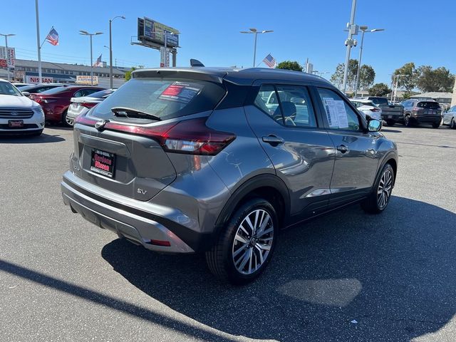 2022 Nissan Kicks SV