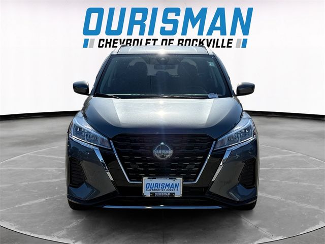 2022 Nissan Kicks SV