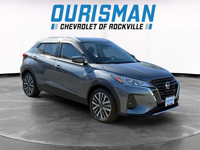 2022 Nissan Kicks SV