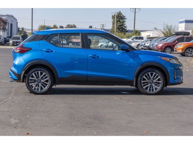 2022 Nissan Kicks SV