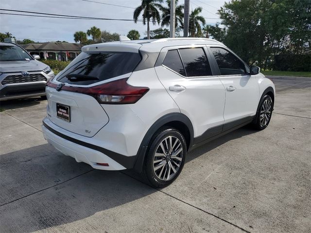 2022 Nissan Kicks SV