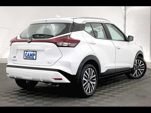 2022 Nissan Kicks SV