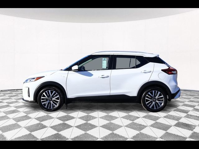 2022 Nissan Kicks SV