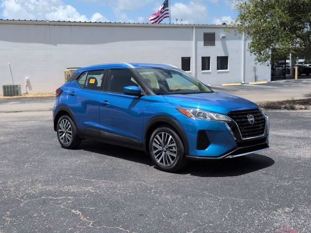 2022 Nissan Kicks SV