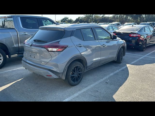 2022 Nissan Kicks SV