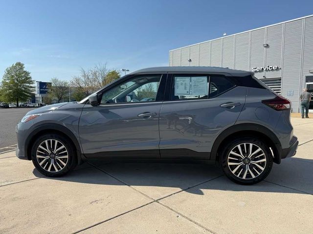 2022 Nissan Kicks SV