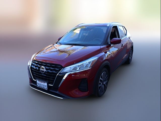 2022 Nissan Kicks SV