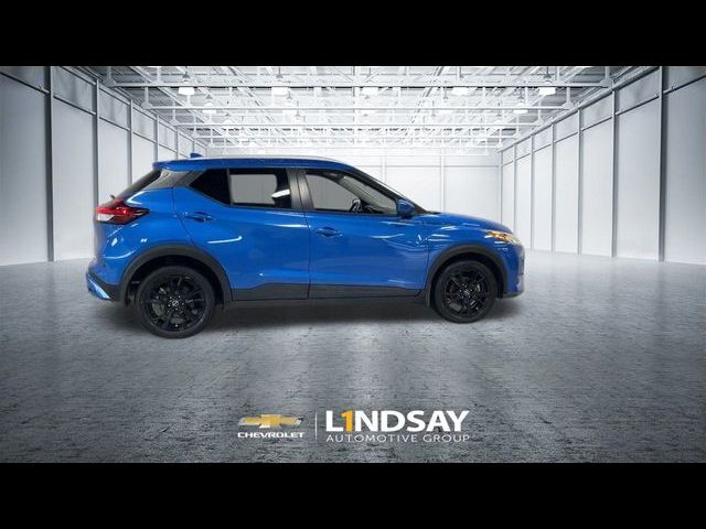 2022 Nissan Kicks SV