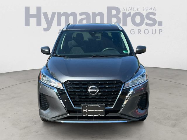 2022 Nissan Kicks SV